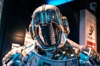 The Complete Guide to Using AI Chat Bots in Fintech: Compliance, Support &amp; CX at Scale