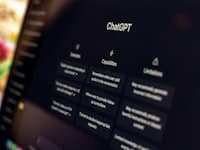 Real-Time Customer Sentiment Tracking in Fintech with AI